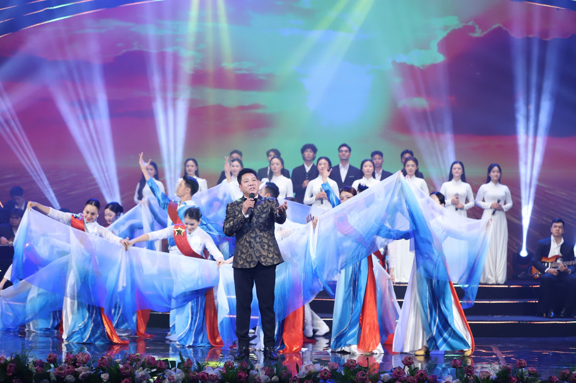Chương trình nghệ thuật chính luận đặc biệt "Sáng mãi tên Người": Lan tỏa tinh thần yêu nước, khát vọng cống hiến và niềm tự hào dân tộc