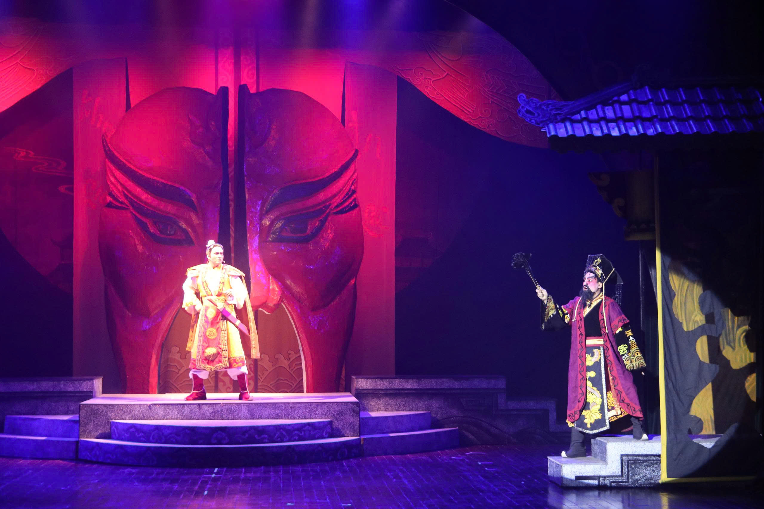 Khán giả hào hứng: Rạp Kim mã thành “điểm hẹn” của sân khấu truyền thống