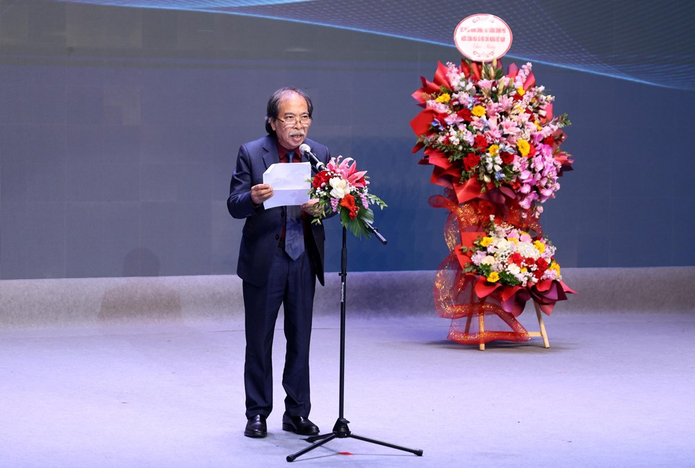 “Trước biển lớn” - Đêm thơ Nguyên tiêu lan tỏa khát vọng vươn xa