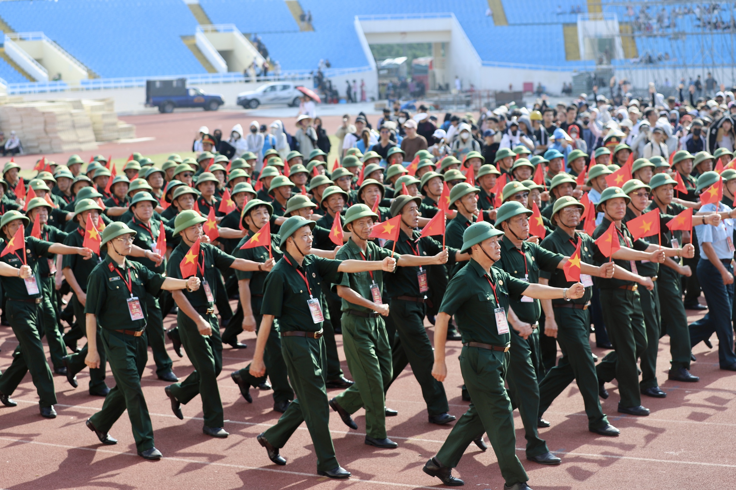 13 khối quần chúng, nghệ thuật hợp luyện chuẩn bị cho Lễ diễu binh, diễu hành Kỷ niệm 80 năm Quốc khánh