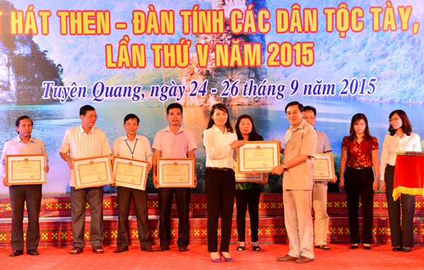 Bế mạc Liên hoan nghệ thuật hát Then - đàn Tính các dân tộc Tày, Nùng, Thái lần thứ V năm 2015