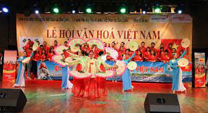 Biểu diễn nghệ thuật tại Lễ hội Du lịch Văn hóa Việt Nam tại Hàn Quốc