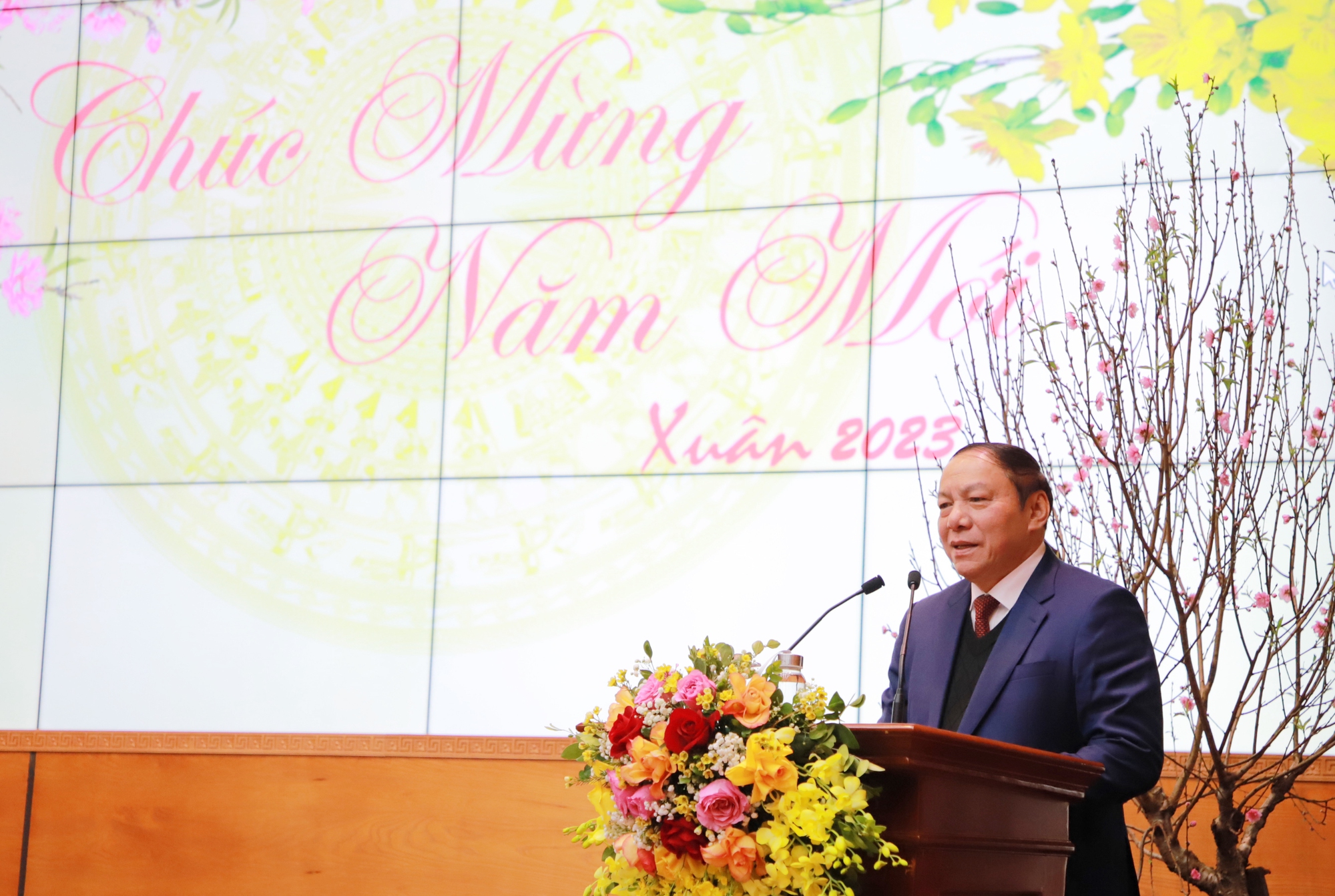 Bộ trưởng Nguyễn Văn Hùng: "Nỗ lực đưa con thuyền văn hoá, thể thao, du lịch cán đích như mục tiêu đề ra"