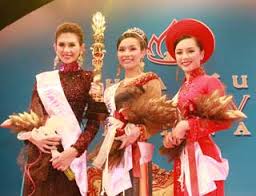 Cho phép tổ chức cuộc thi “Hoa hậu Hoàn vũ Việt Nam 2015”