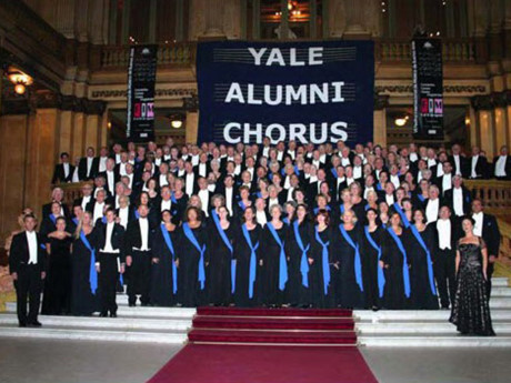 Dàn hợp xướng Đại học Yale biểu diễn tại Việt Nam