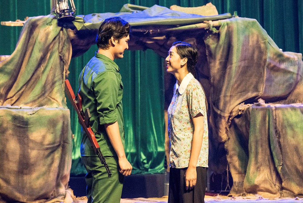 Đặng Thùy Trâm đã hóa thân vào mùa xuân đất nước