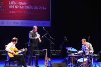Đón các ban nhạc nước ngoài vào Việt Nam tham dự “Liên hoan Âm nhạc Châu Âu 2015”