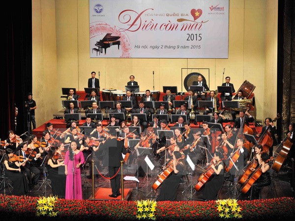 Hòa nhạc quốc gia "Điều còn mãi 2015" khơi dậy tình yêu Tổ quốc