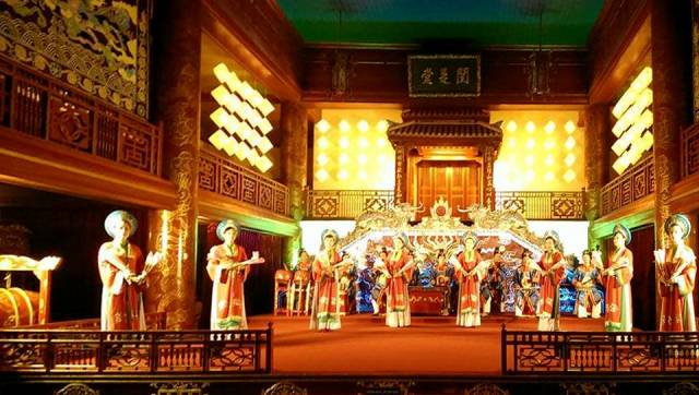 Huế: Khai trương hoạt động biểu diễn nghệ thuật tại nhà hát Duyệt Thị Đường