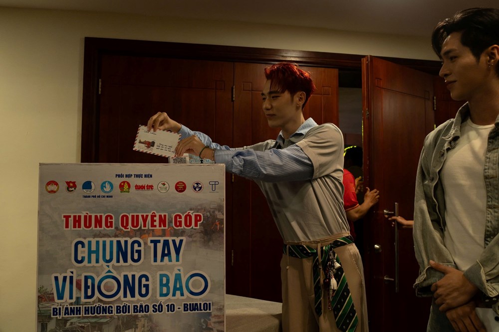 Nghệ sĩ TP.HCM tiếp tục 'Chung tay vì đồng bào' vùng bão lũ