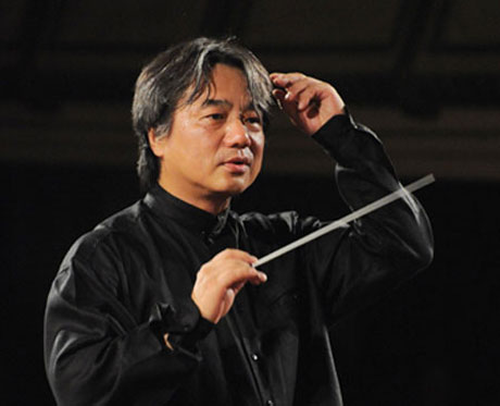 ​Nhạc trưởng Honna Tetsuji biểu diễn tại chương trình hòa nhạc “VNAM Young Talented Musicians”