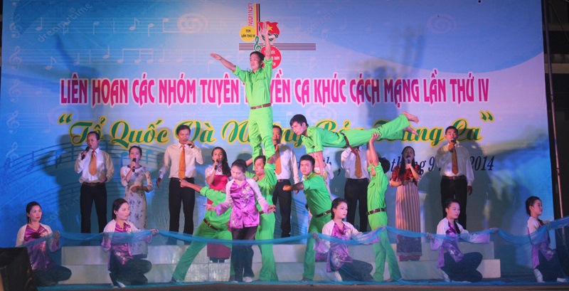 Tổ chức Liên hoan “Ca khúc cách mạng – Khu vực phía Nam tại Bình Phước 2015”