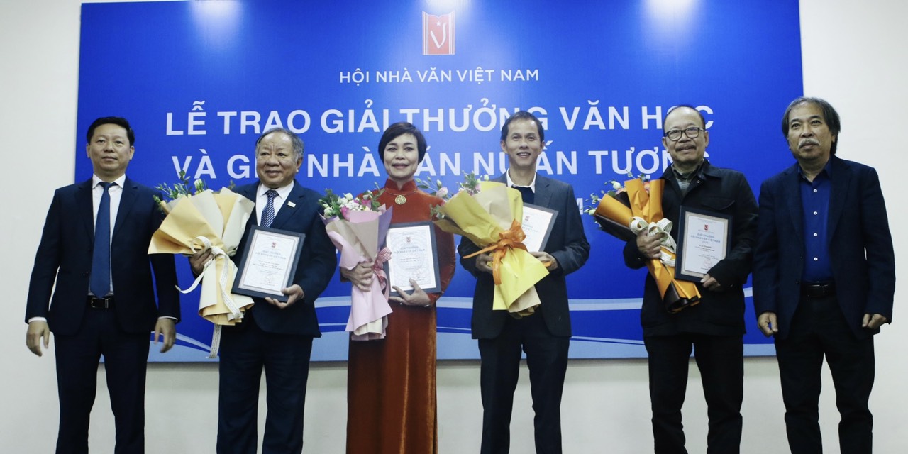 Trao Giải thưởng Hội Nhà văn Việt Nam năm 2022