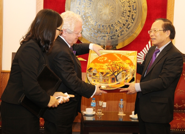 Bộ trưởng Hoàng Tuấn Anh tiếp Tân Đại sứ Hy Lạp tại Việt Nam