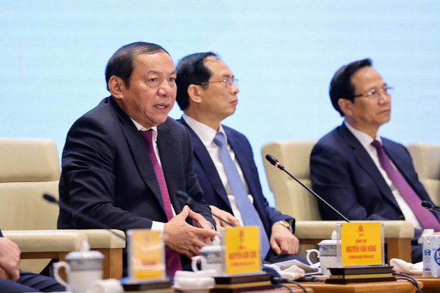 Bộ trưởng Nguyễn Văn Hùng: Không "đi tắt, đón đầu", không nỗ lực thì sẽ mất đi thị phần lớn trong phát triển công nghiệp văn hoá