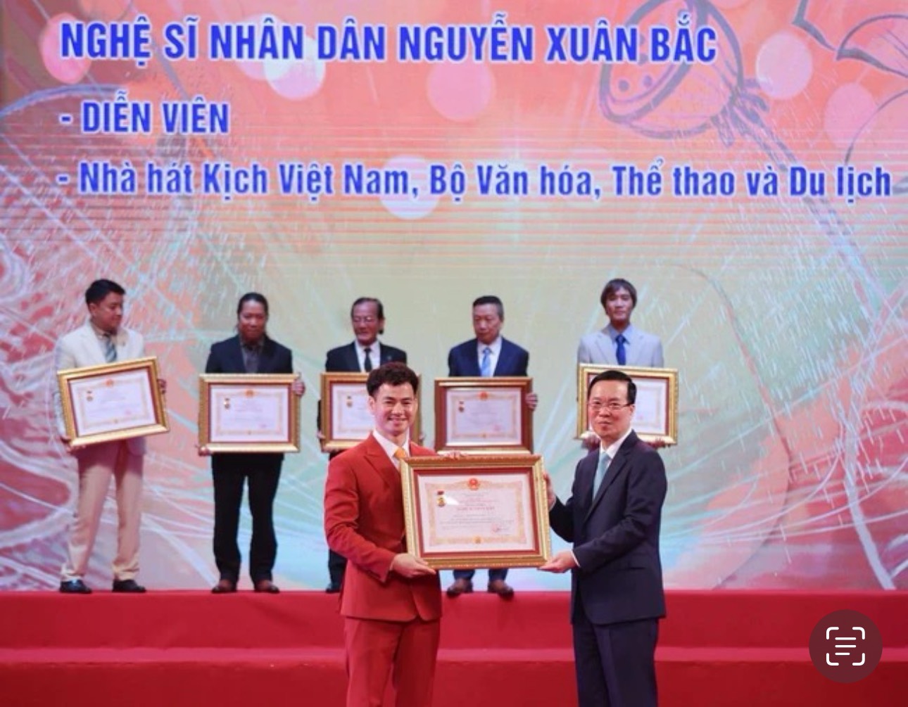 Nghệ sĩ Xuân Bắc, Thanh Lam, Tấn Minh - Thu Huyền... vui mừng nhận danh hiệu Nghệ sĩ nhân dân